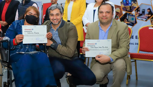 Entregan certificados de inclusión a nuevos participantes de Tekoporã en Central - Noticiero Paraguay