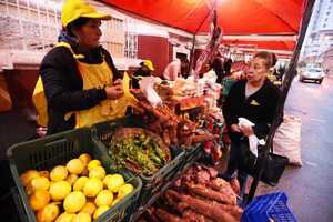 Prosigue la feria agropecuaria y de comidas típicas por San Juan frente al Indert - .::Agencia IP::.