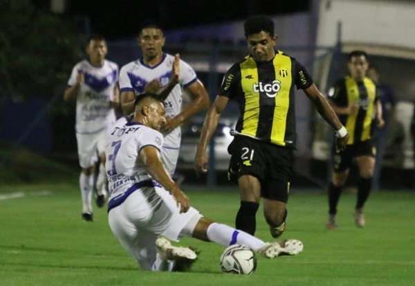 Diario HOY | El ascendente Guaraní de Jubero mide al colista Ameliano 