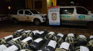 Crónica / Ambulancia "socorría" casi 500 kilos de marihuana