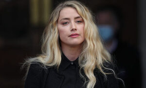 Amber Heard planea escribir un libro para pagar su deuda con Johnny Depp
