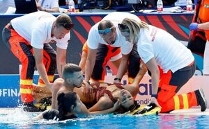 Estremecedor relato sobre el rescate a la nadadora que se desmayó en plena competencia: “Estuvo 2 minutos sin respirar”