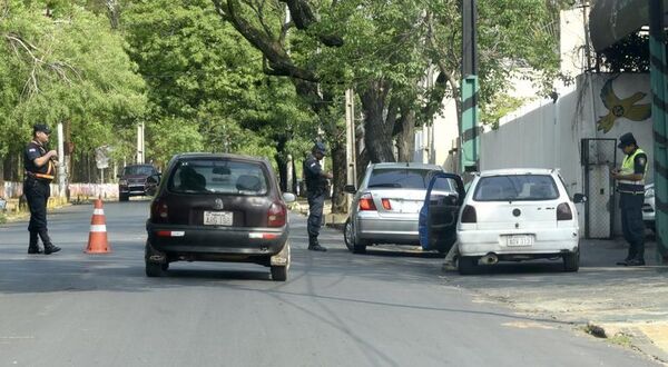 Nuevo protocolo para control policial en rutas: Prohíben barreras con menos de 10 agentes
