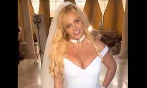 Crónica / Britney Spears usó ¡tanguita de diamantes! en su noche de bodas