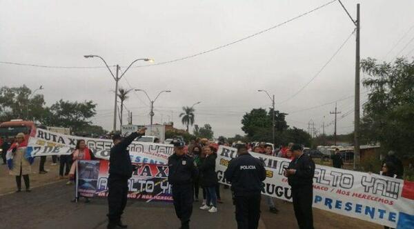 Tras compromiso de senadores, deciden levantar manifestación en Puente Remanso – Prensa 5