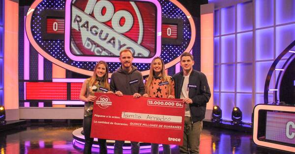 La Nación / La familia Amadeo, ganadora del premio mayor de 100 paraguayos dicen, invitan a participar y divertirse