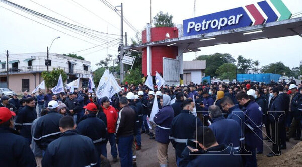 Petropar “no tiene plata” para pagar salario a 260 funcionarios contratados - ADN Digital