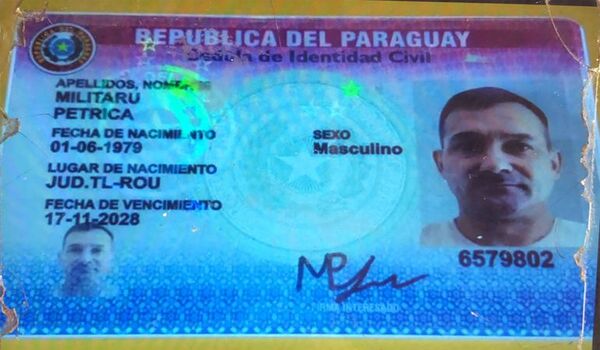 Arresto domiciliario para gestor y funcionaria policial que falsificaron documentos para rumanos - Policiales - ABC Color