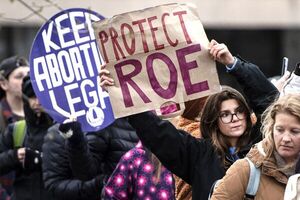 Grupos pro-aborto ingresaron ilegalmente a la Legislatura de Wisconsin, pero nadie habla de insurreción