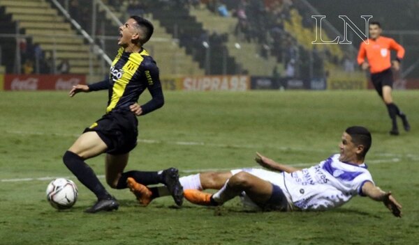 Ameliano, otra vez diezmado, frenó a Guaraní en un entretenido partido