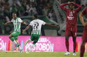 Atlético Nacional saca ventaja con golazo de mediacancha en final de Colombia - Fútbol - ABC Color