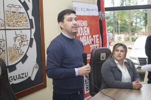 Ministro de la SNJ presentó el Premio Nacional Joven Mbarete en Minga Guazú