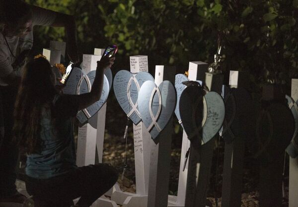 Derrumbe en Miami: al cumplirse un año, recuerdan a las víctimas de la tragedia en la que murieron seis paraguayos - Mundo - ABC Color