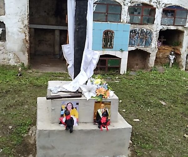 ¡Encuentran payé para gobernador de Presidente Hayes y su esposa en el cementerio!