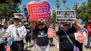 Tres estados de EEUU prohíben el aborto, otros 23 lo podrían hacer 