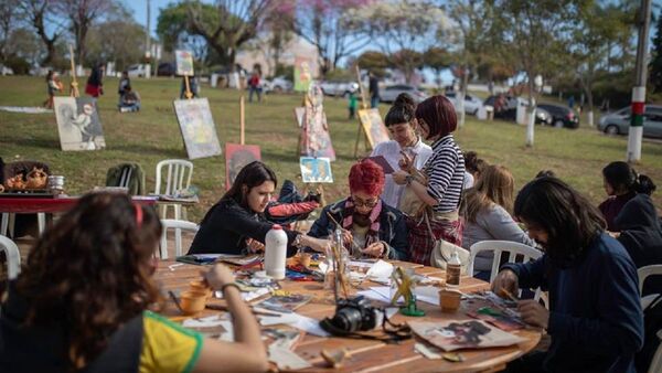 Invitan a la feria Kunumi Ára, colibríes, insectos y mariposas