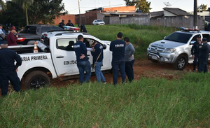 Delincuentes balean una camioneta y se dan a la fuga - Noticiero Paraguay