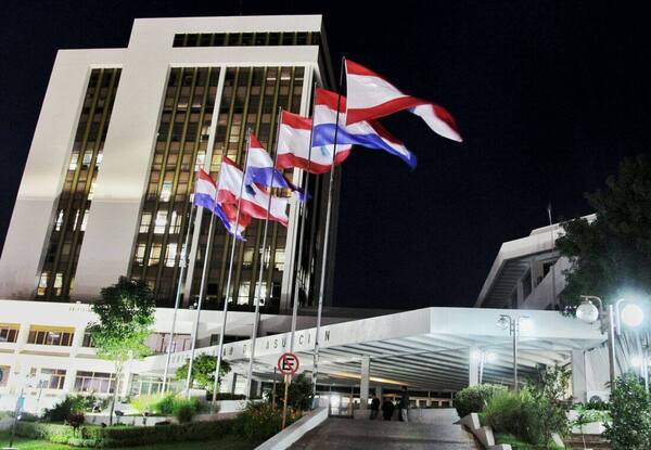 Municipalidad de Asunción, el foco de despilfarros e incompetencias - El Independiente
