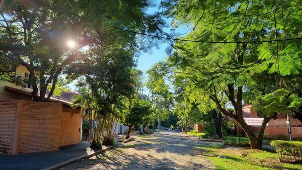 Vecinos de Asunción piden a la Intendencia evitar edificios en barrio
