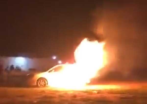 Diario HOY | Pelota tata consumió un auto en fiesta de San Juan