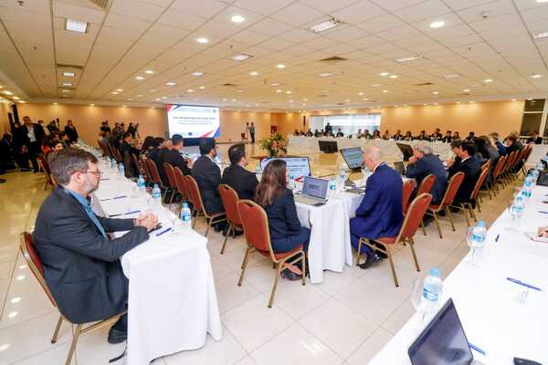Con la mirada puesta en la lucha contra las drogas América Latina, el Caribe y la UE culminan reuniones en Asunción - .::Agencia IP::.