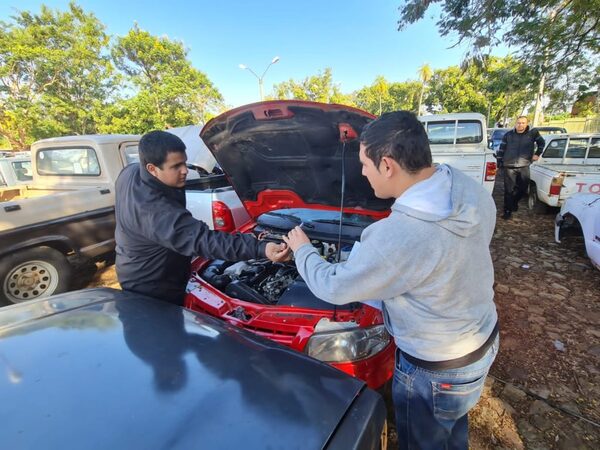 Remate de vehículos de la EBY se pospone para el próximo 7 de julio