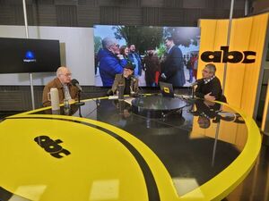 Concertación: López Perito apoya precandidatura de Soledad Núñez y afirma que crimen organizado “se jugará a muerte” para lograr bancas en próximas elecciones - No tiene nombre - ABC Color