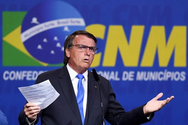 Bolsonaro participa en marcha evangélica e ignora escándalo de corrupción - Mundo - ABC Color