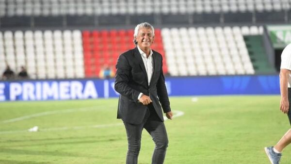 Néstor Pipo Gorosito amenaza con demandar al Olimpia