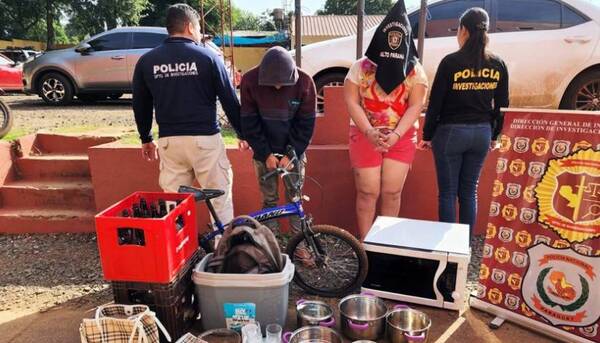 Crónica / Cayeron “la gordis” y el “Chiqui” con montón de cosas ajenas
