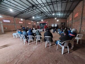 Camioneros esperarán una propuesta del Gobierno para definir si van al paro  - Nacionales - ABC Color