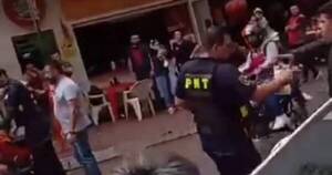 La Nación / Policía Municipal se enfrascó a golpes con un conductor en CDE