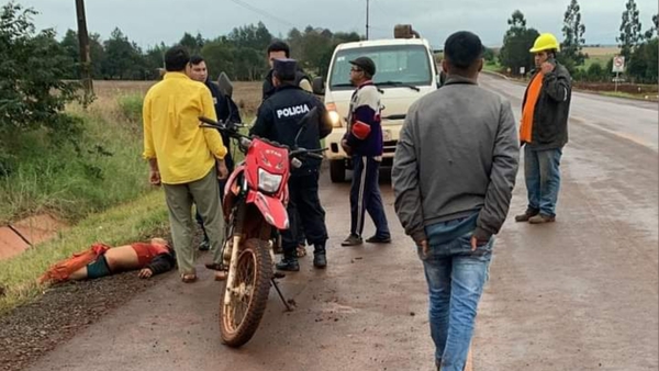 Hurtó la moto de su patron, fue perseguido y por el camino se accidentó