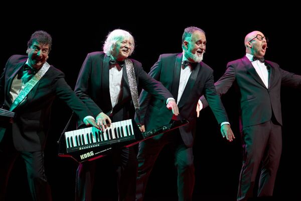 Les Luthiers y su incansable vocación de hacer reír