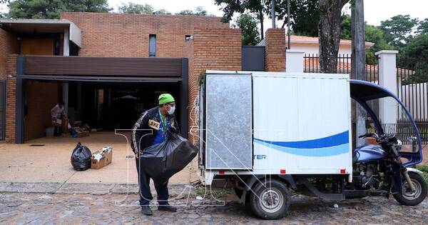 La Nación / “Ya no busco en la basura y mejoró mi ingreso”, cuenta un reciclador