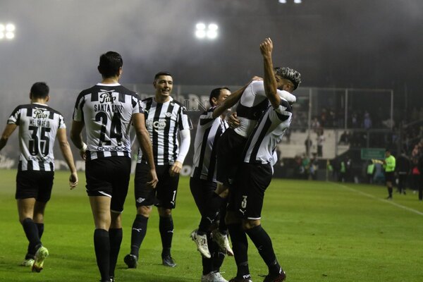 Libertad, campeón indiscutible y a un triunfo del récord de puntos