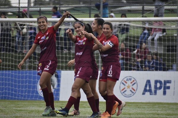 Diario HOY | Nacional/Humaitá también se ajusta a la moda del 4-0