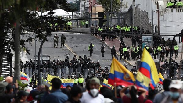 Asamblea debate destitución de Lasso mientras sigue movilización indígena