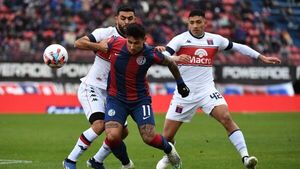 Adam Bareiro convierte en el empate de San Lorenzo