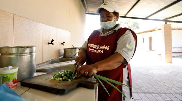 Ley de comedores comunitarios brindará seguridad alimentaria en forma permanente a población vulnerable - Noticiero Paraguay