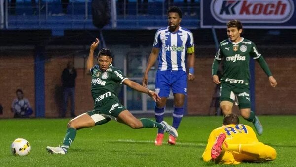 Palmeiras iguala ante Avaí y desaprovecha oportunidad de aumentar ventaja - Fútbol Internacional - ABC Color