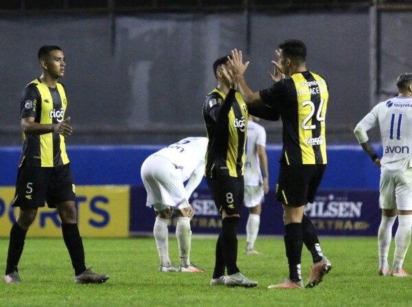 Guaraní triunfó en el cierre de la penúltima fecha - APF