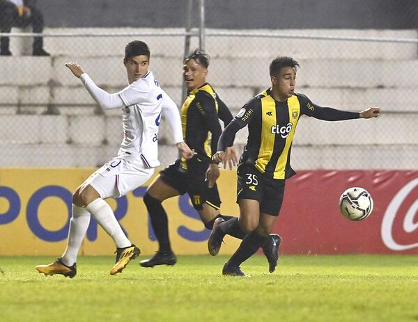 Nacional 0 - Guaraní 1: Asalto del Indio en el Barrio - Fútbol - ABC Color