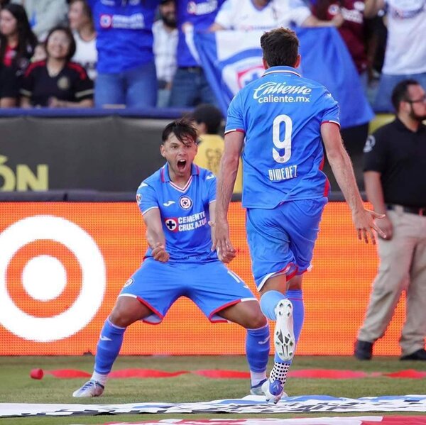 Con gol de Ángel Romero, Cruz Azul se corona campeón de la Supercopa mexicana