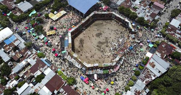 La Nación / Colombia: desplome de graderías en plaza de toros deja 4 muertos y más de 300 heridos