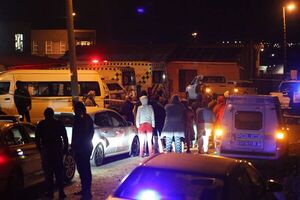 La Policía sudafricana investiga la muerte de 21 adolescentes en un bar - Mundo - ABC Color