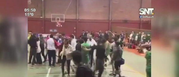 Intercolegial terminó en batalla campal - SNT