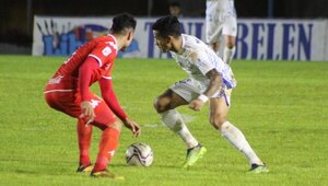 Iván Cazal está para dar el gran salto al fútbol argentino