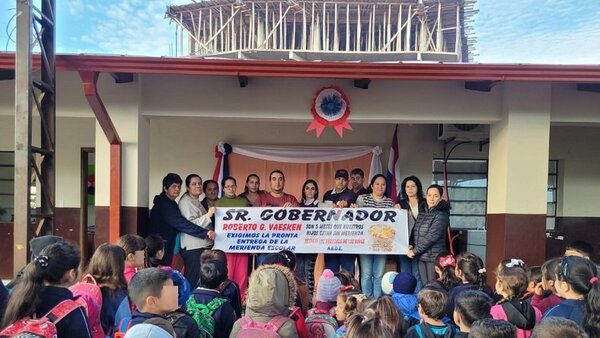 Protestan por retraso en entrega de la merienda escolar en Alto Paraná | Noticias Paraguay