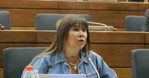 La Nación / Analizarán desafuero de Celeste Amarilla por declarar “sus propios actos de corrupción”